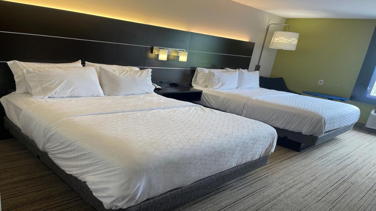 Holiday Inn Express & Suites Ashtabula-Geneva By Ihg Austinburg Bagian luar foto