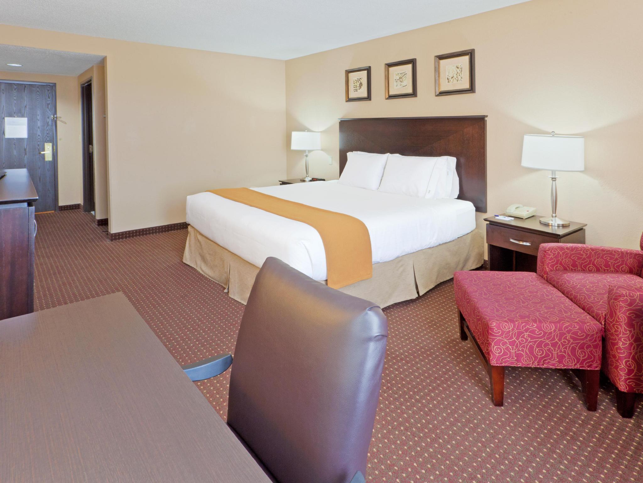 Holiday Inn Express & Suites Ashtabula-Geneva By Ihg Austinburg Bagian luar foto