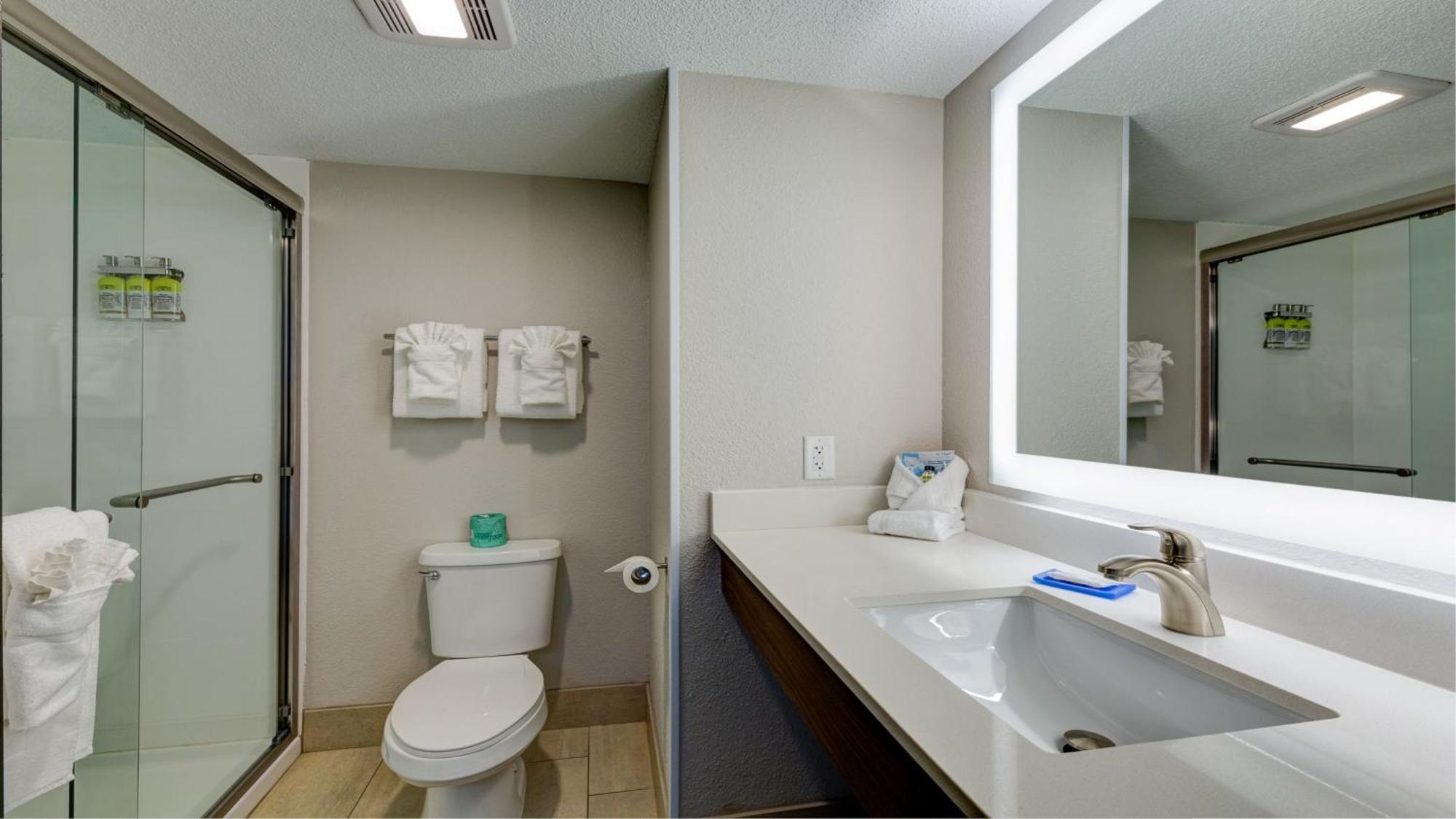 Holiday Inn Express & Suites Ashtabula-Geneva By Ihg Austinburg Bagian luar foto